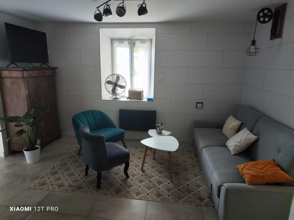 Appartement Renovee Dans Maison Ancienne Amancy ภายนอก รูปภาพ